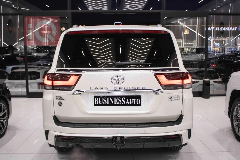 تويوتا لاندكروزر